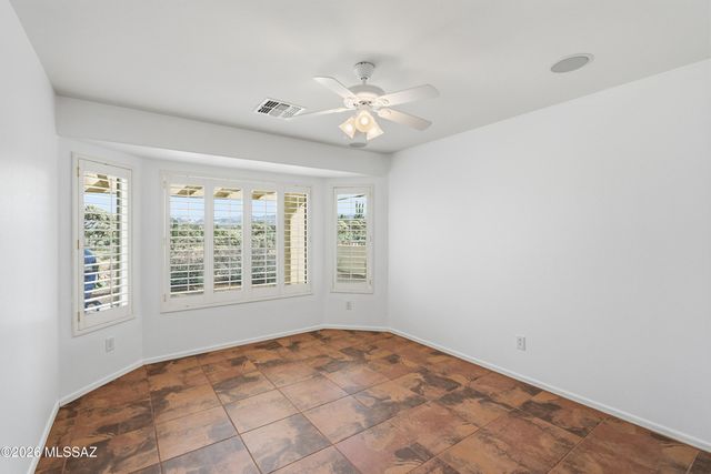 1140 N Rams Head Road, Green Valley, AZ 85614