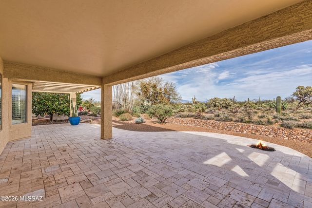 1140 N Rams Head Road, Green Valley, AZ 85614