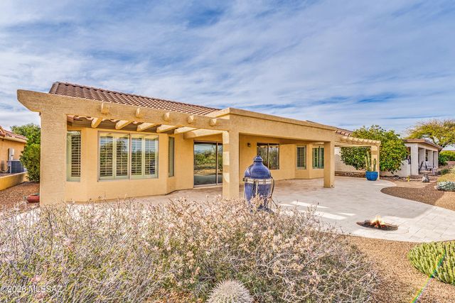 1140 N Rams Head Road, Green Valley, AZ 85614