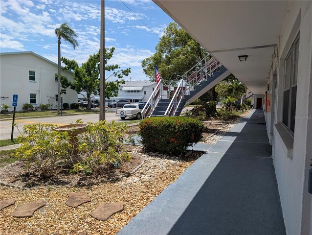 5850 18TH STREET N 7, St Petersburg, FL 33714