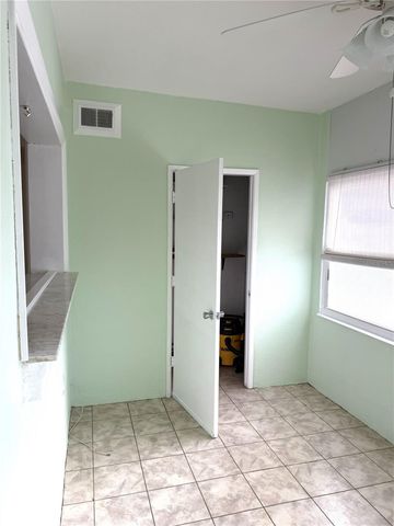 5850 18TH STREET N 7, St Petersburg, FL 33714
