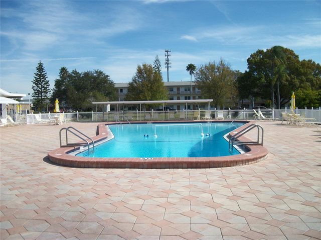 5850 18TH STREET N 7, St Petersburg, FL 33714