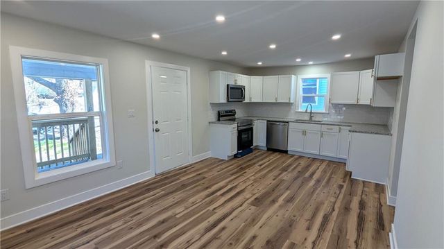 3403 E 62 Street, Kansas City, MO 64130