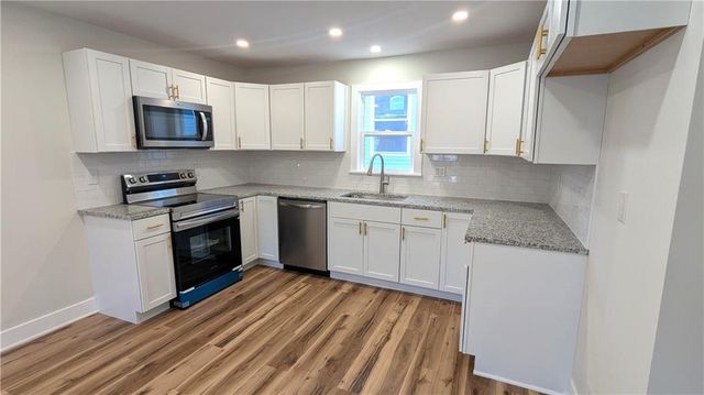 3403 E 62 Street, Kansas City, MO 64130
