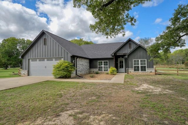 19988 Saddlebrook Drive, Lindale, TX 75771