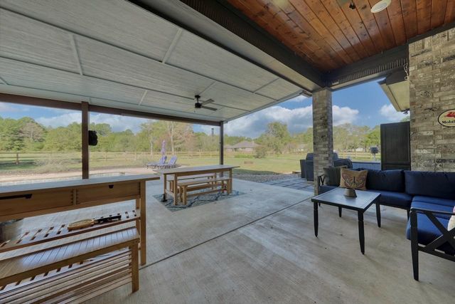 19988 Saddlebrook Drive, Lindale, TX 75771