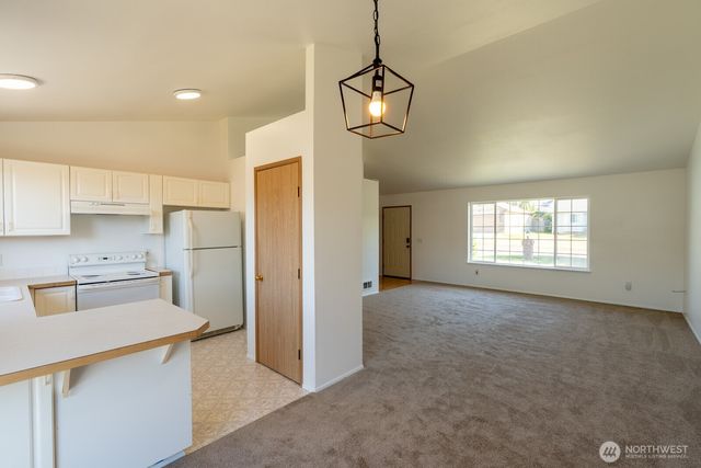 121 Patriot Way, Sequim, WA 98382
