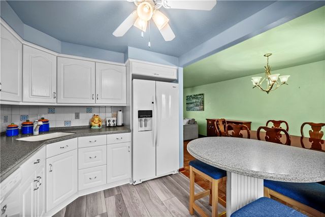 166 Maryellen Dr, N Versailles, PA 15137