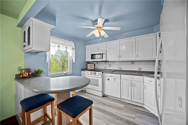 166 Maryellen Dr, N Versailles, PA 15137