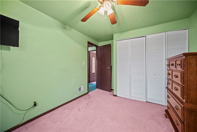 166 Maryellen Dr, N Versailles, PA 15137