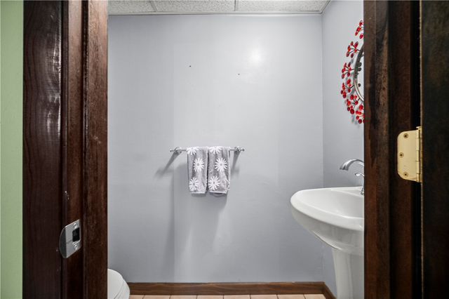 166 Maryellen Dr, N Versailles, PA 15137