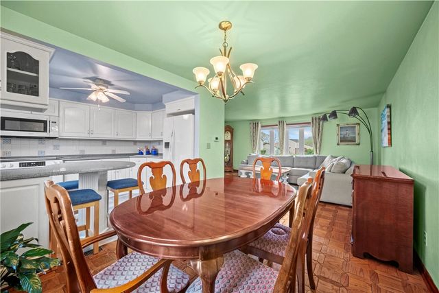 166 Maryellen Dr, N Versailles, PA 15137