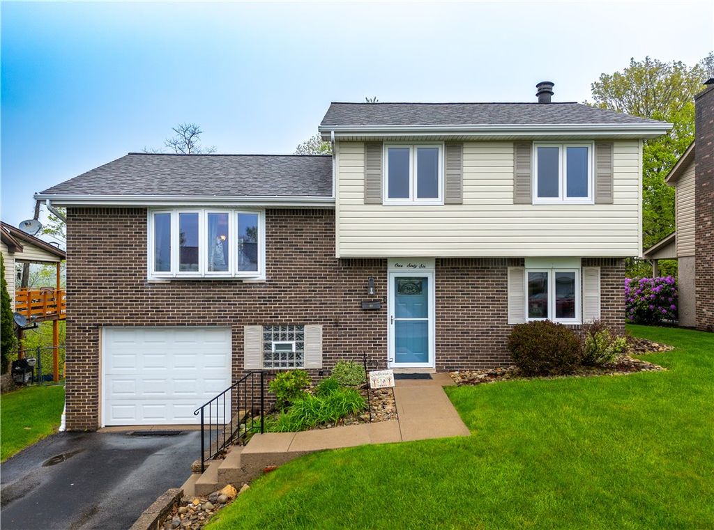 166 Maryellen Dr, N Versailles, PA 15137