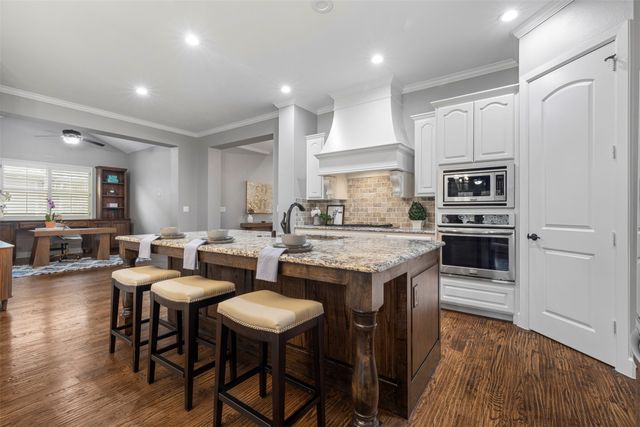 2716 Albany Drive, Mckinney, TX 75072