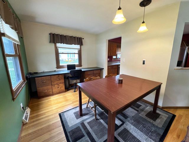 1804 W Clayton Crest AVENUE, Milwaukee, WI 53221