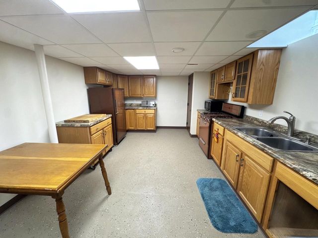 1804 W Clayton Crest AVENUE, Milwaukee, WI 53221