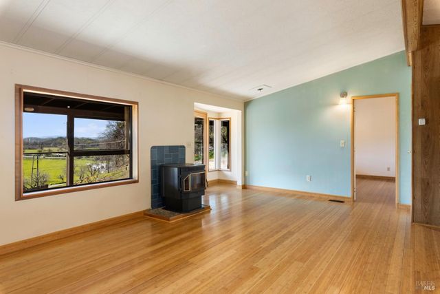 9170 Upper Lake Lucerne Rd, Upper Lake, CA 95485