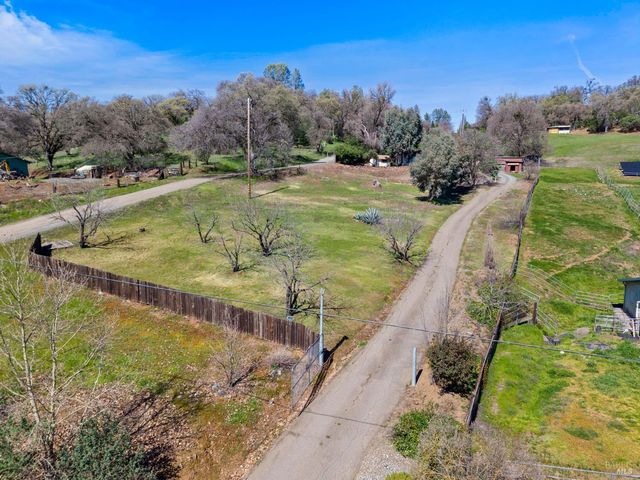 9170 Upper Lake Lucerne Rd, Upper Lake, CA 95485