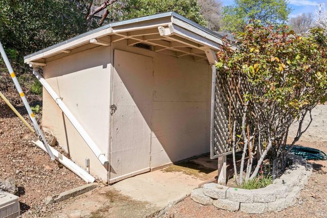 9170 Upper Lake Lucerne Rd, Upper Lake, CA 95485