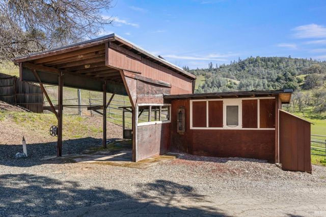 9170 Upper Lake Lucerne Rd, Upper Lake, CA 95485