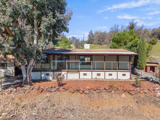 9170 Upper Lake Lucerne Rd, Upper Lake, CA 95485
