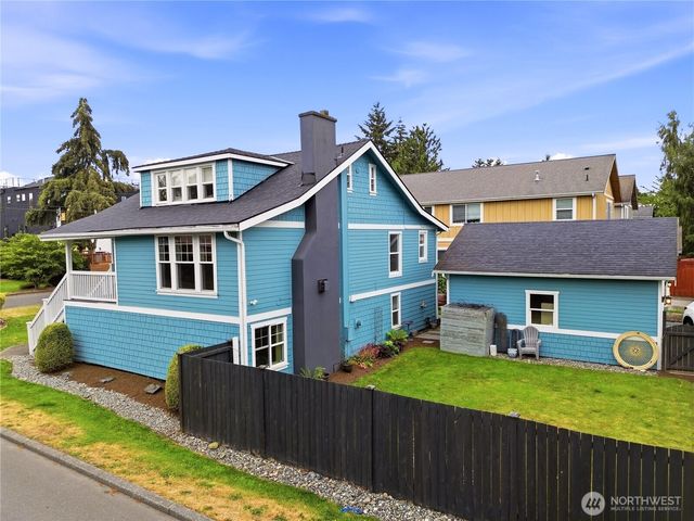 8903 3rd Avenue NW, Seattle, WA 98117
