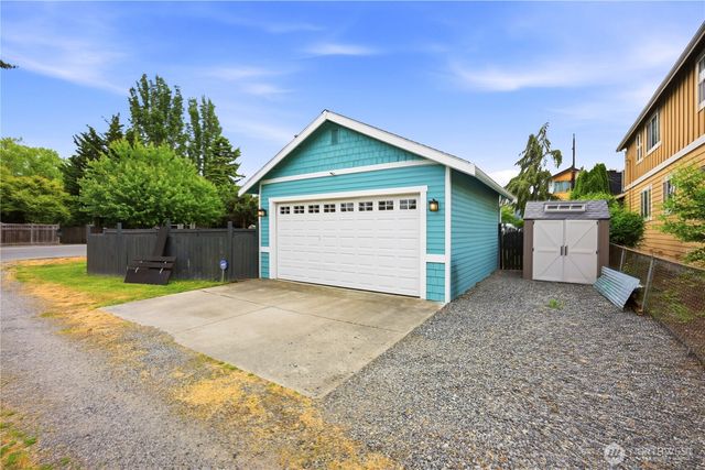 8903 3rd Avenue NW, Seattle, WA 98117