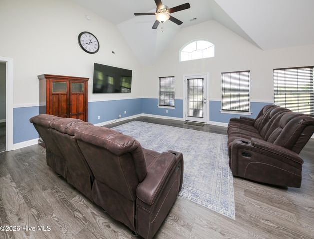 108 Holly Ridge Drive, Moyock, NC 27958