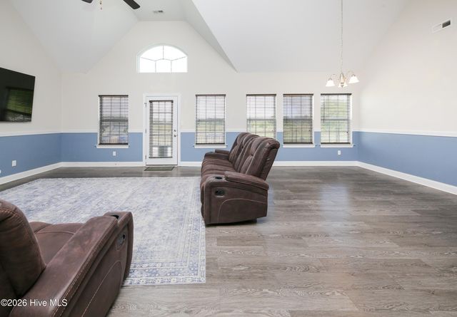 108 Holly Ridge Drive, Moyock, NC 27958