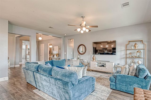 3414 Zuse Street, Iowa Colony, TX 77583