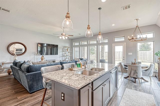 3414 Zuse Street, Iowa Colony, TX 77583
