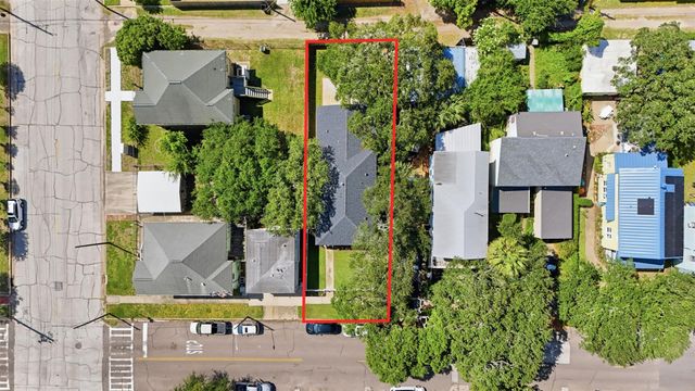 3511 Avenue Q, Galveston, TX 77550