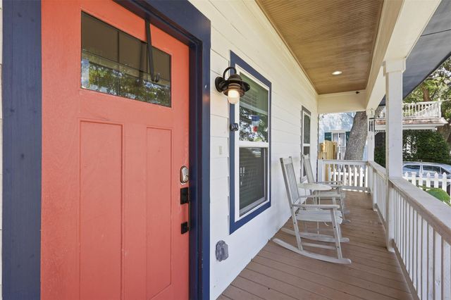 3511 Avenue Q, Galveston, TX 77550