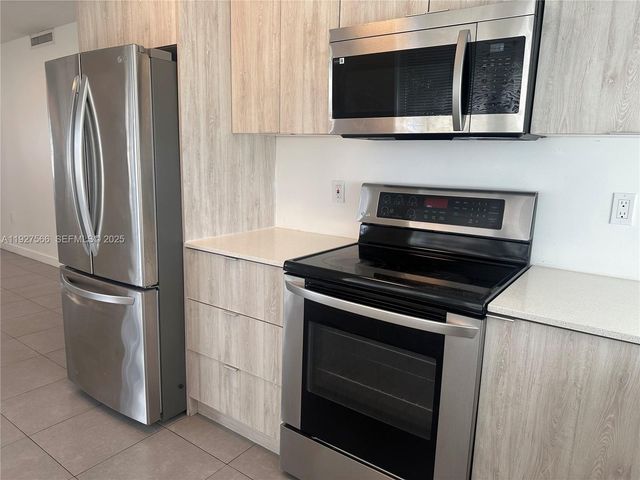 2206 Simms St 2206, Hollywood, FL 33020