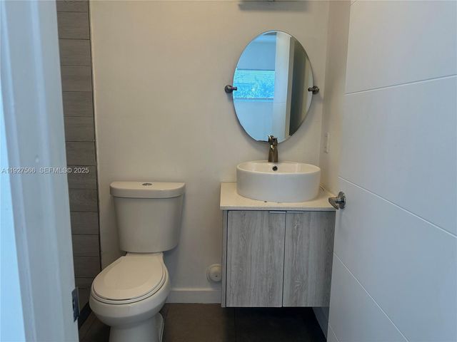 2206 Simms St 2206, Hollywood, FL 33020