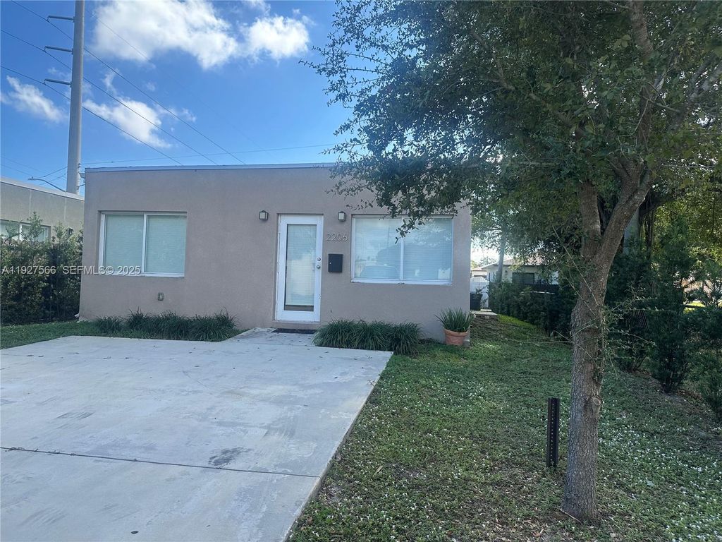 2206 Simms St 2206, Hollywood, FL 33020