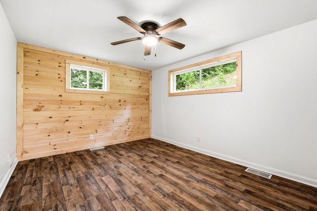1137 Norway Avenue, Huntington, WV 25705