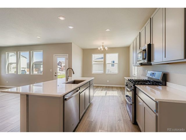 2143 Silverado Ln, Fort Lupton, CO 80621