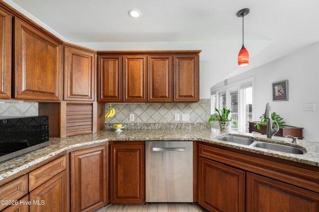 2545 Crab Catcher Court, Wilmington, NC 28409