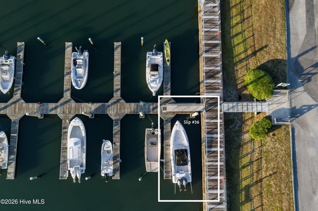 2545 Crab Catcher Court, Wilmington, NC 28409