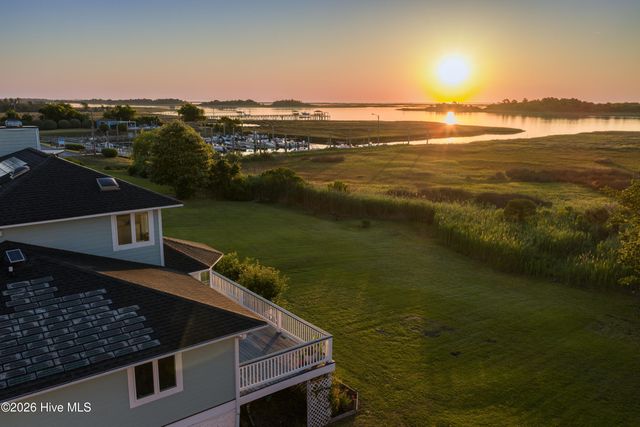 2545 Crab Catcher Court, Wilmington, NC 28409
