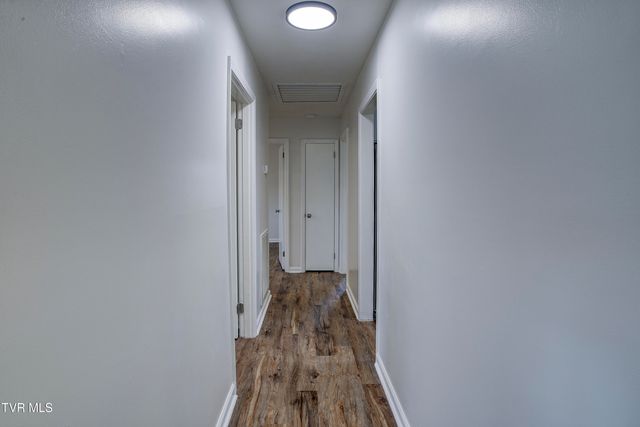 932 East Mountain View Road, Johnson City, TN 37601