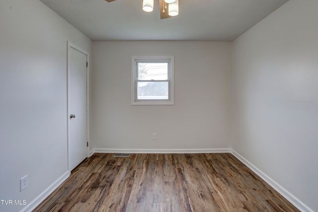 932 East Mountain View Road, Johnson City, TN 37601