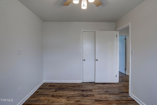 932 East Mountain View Road, Johnson City, TN 37601