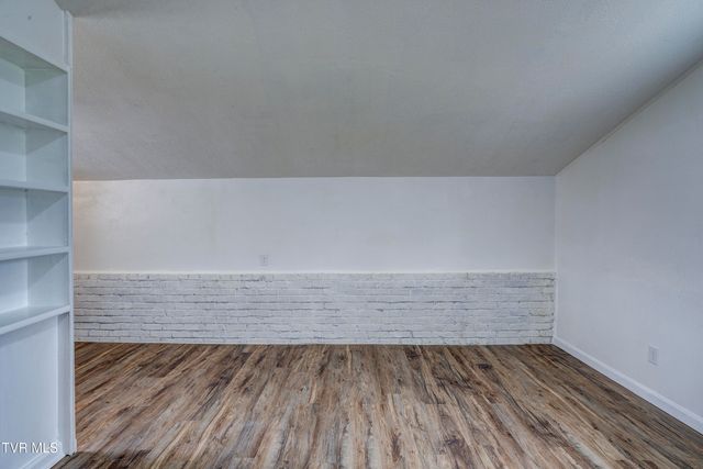 932 East Mountain View Road, Johnson City, TN 37601