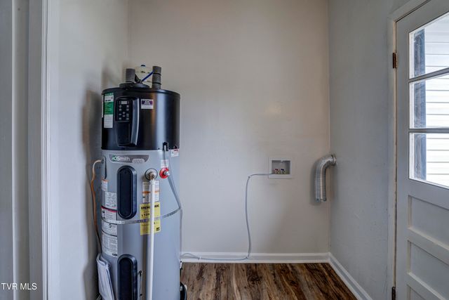 932 East Mountain View Road, Johnson City, TN 37601