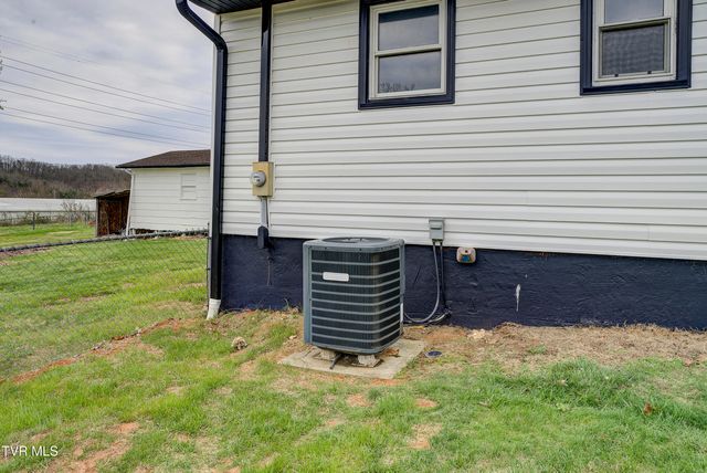 932 East Mountain View Road, Johnson City, TN 37601