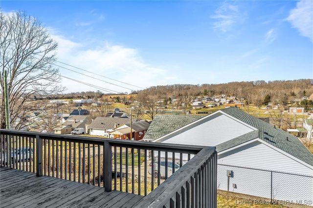 7510 E Pennington Street NE, Lanesville, IN 47136