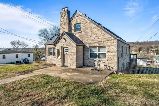 7510 E Pennington Street NE, Lanesville, IN 47136