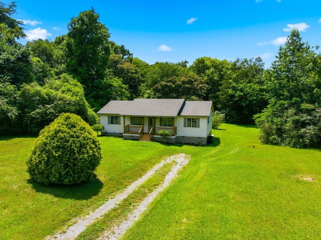 318 County Road 801, Etowah, TN 37331